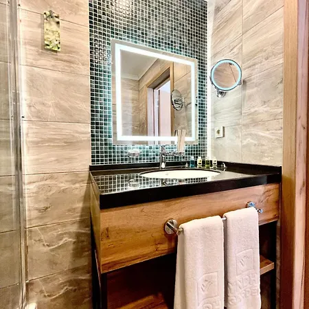 Wyndham Garden Burabay Hotel Room photo